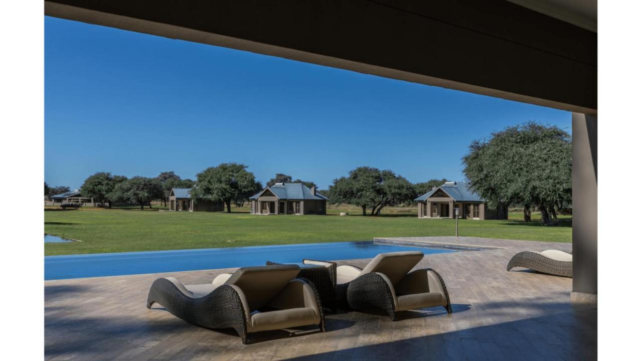 Sandune Game Lodge Gobabis Екстериор снимка