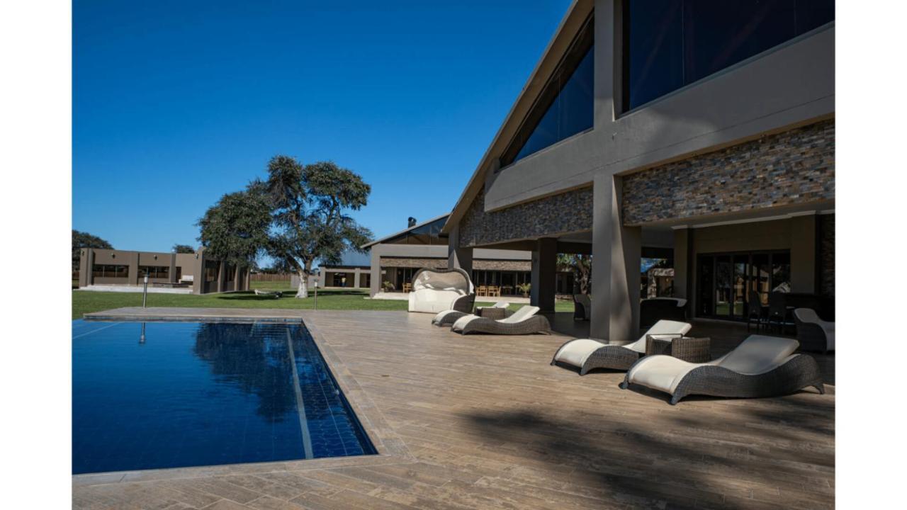 Sandune Game Lodge Gobabis Екстериор снимка